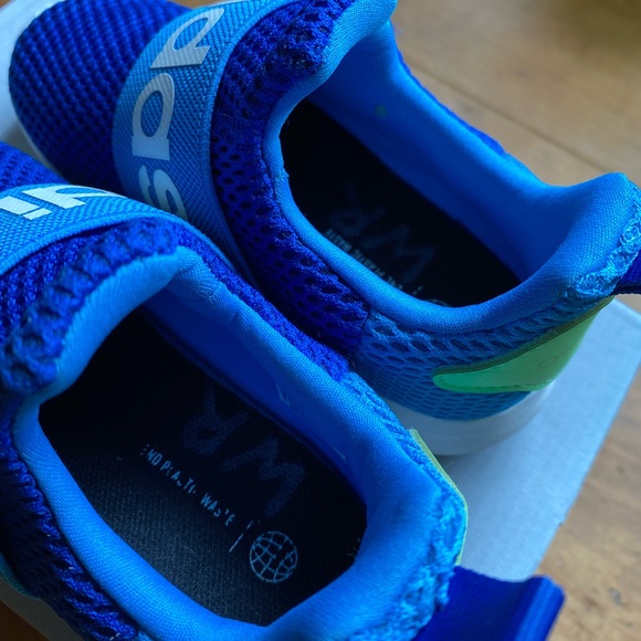 Adidas slip on shoes - Picture 5 of 7